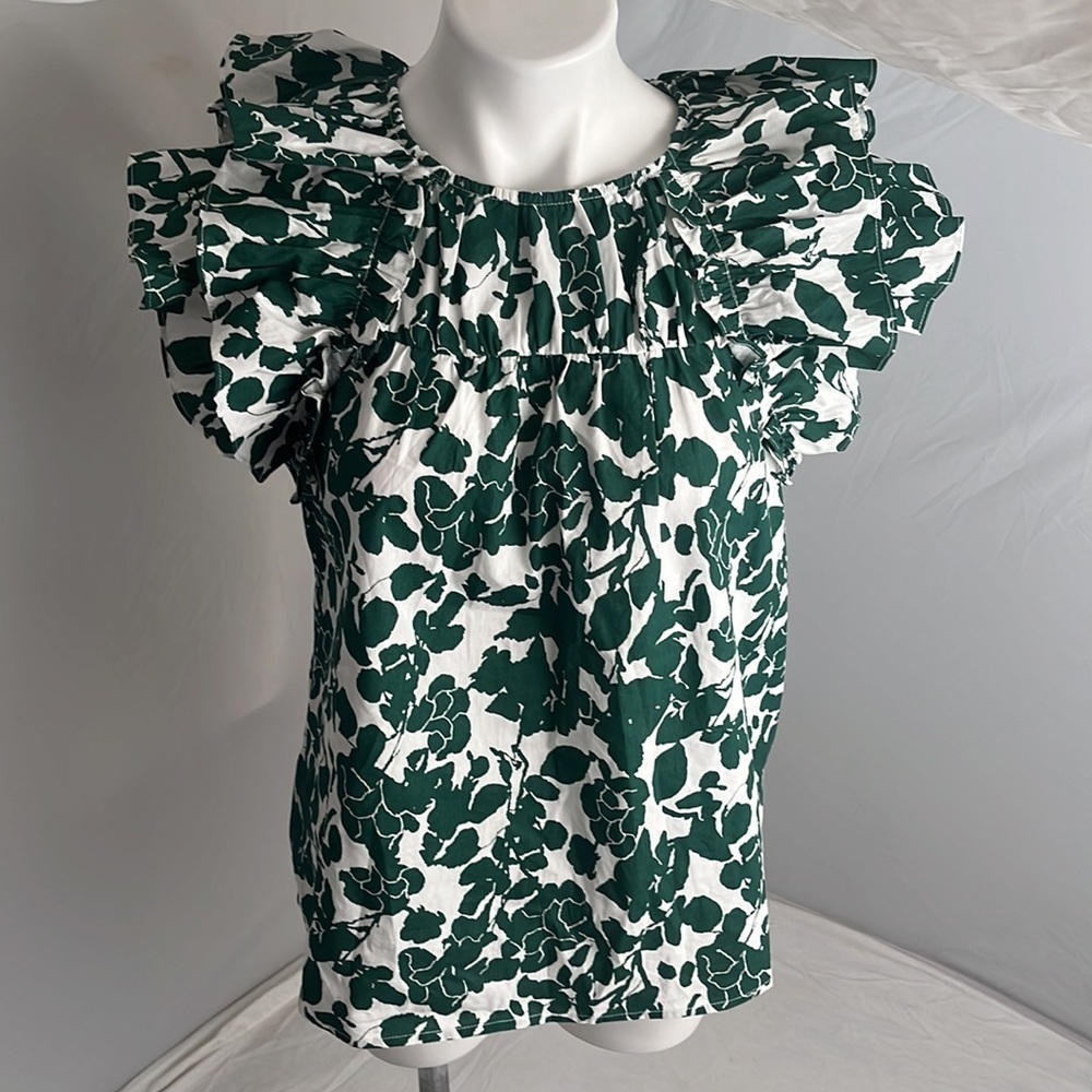 THML hunter green and white floral smocked ruffle flutter sleeve top